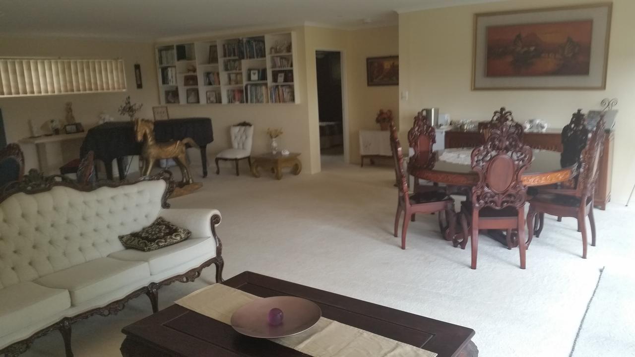 Hilltop Hideaway Ninderry Bagian luar foto