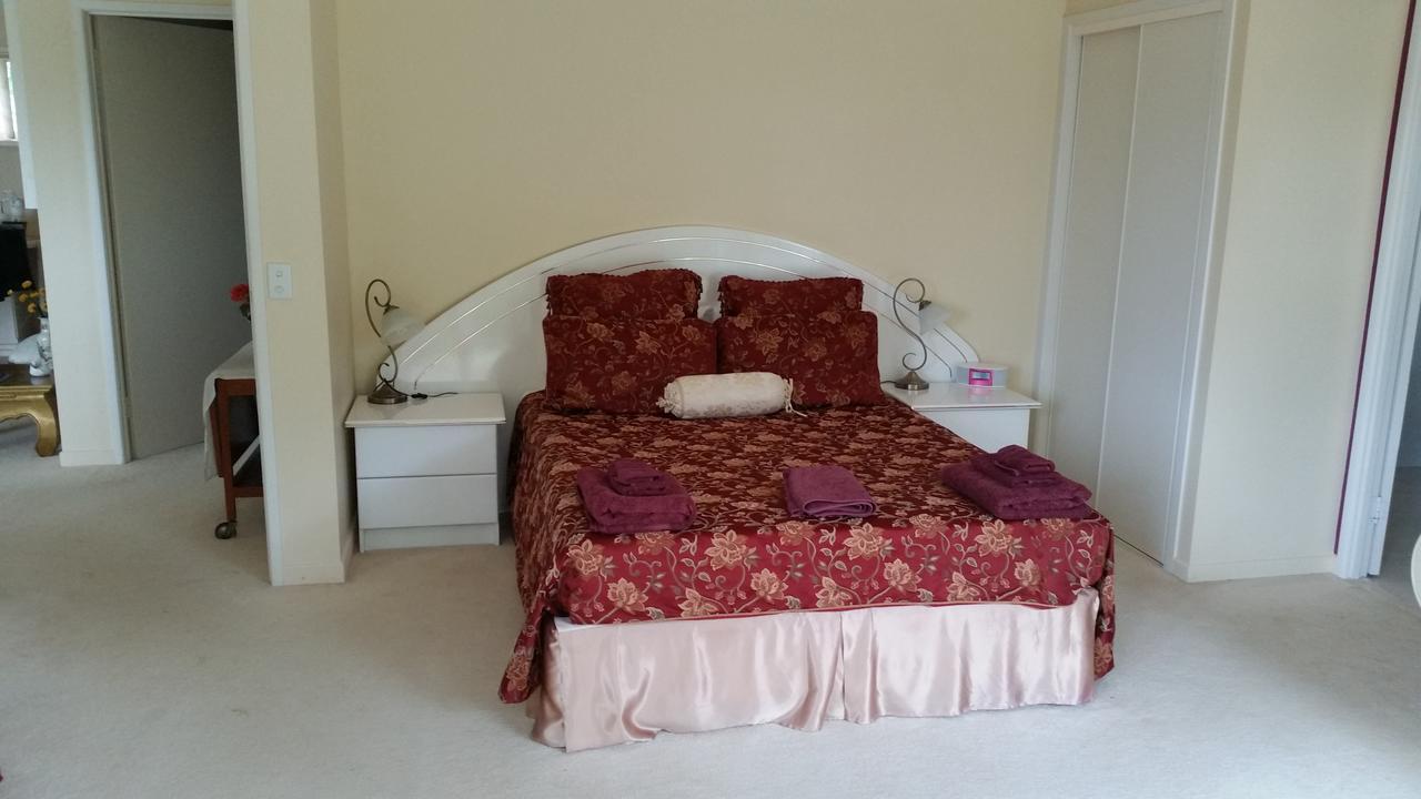 Hilltop Hideaway Ninderry Bagian luar foto